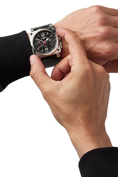 Bell &amp; Ross Thép Đen BR0394-BLC-ST/SCA