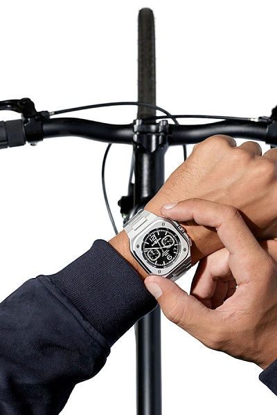Bell &amp; Ross BR 05 Chrono Đen Thép BR05C-BL-ST/SST