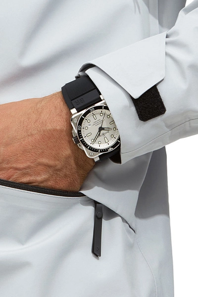 Bell &amp; Ross BR03-92 Diver Trắng BR0392-D-WH-ST/SRB