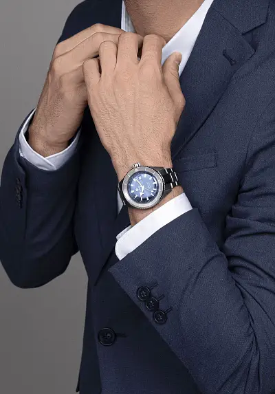 Rado Captain Cook Đồng hồ lặn cao cấp bằng gốm công nghệ cao R32144202