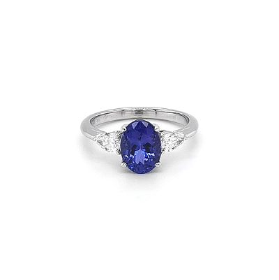 Nhẫn vàng đính Tanzanite và kim cương