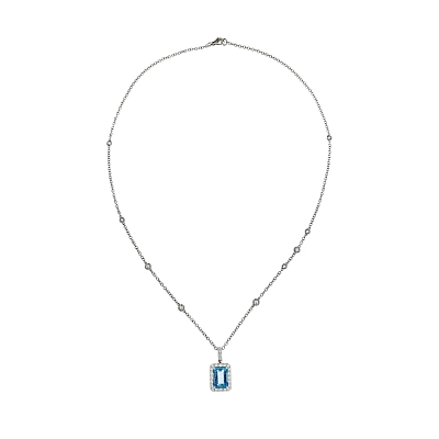 Vòng cổ độc quyền với đá aquamarine được bao quanh bởi kim cương