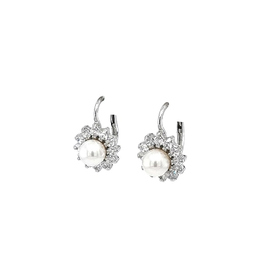 Vẻ đẹp trường tồn của ngọc trai và zircon trong đôi bông tai vàng trắng