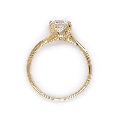 Nhẫn đính hôn bằng vàng với đá zircon