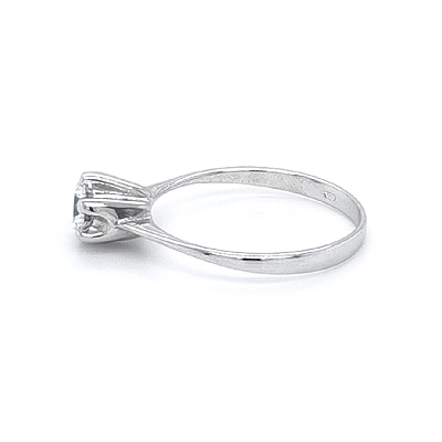 Nhẫn đính hôn bằng vàng trắng và zircon