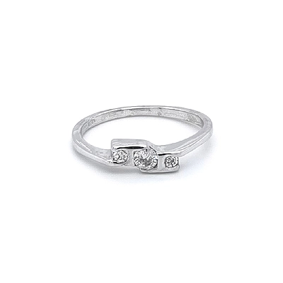 Nhẫn vàng trắng đính đá zircon trắng