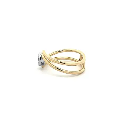 Nhẫn vàng đính đá zircon