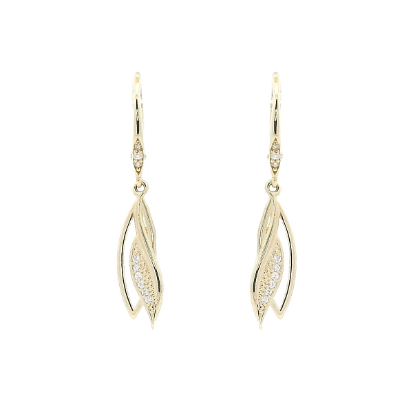 Vòng tai vàng với đá zircon lấp lánh trong thiết kế sang trọng