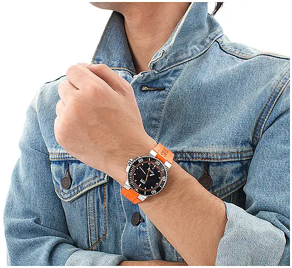 Oris Aquis Date 01 733 7653 4128-07 4 26 32EB