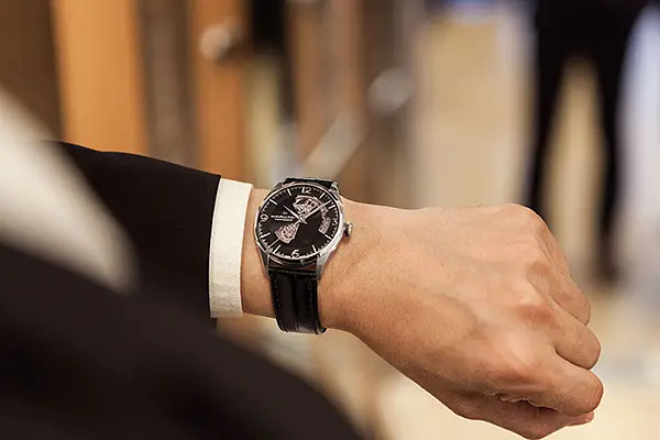 Hamilton Jazzmaster Mặt Trái Tim Mở Tự Động H32705731