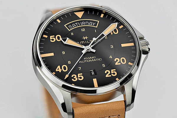 Hamilton Khaki Aviation Ngày và Ngày trong Tuần Tự động H64645531
