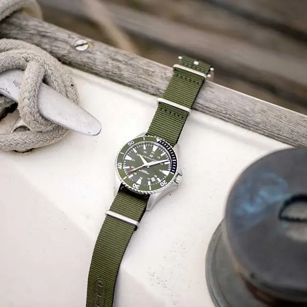 Hamilton Khaki Navy Scuba Car H82375961