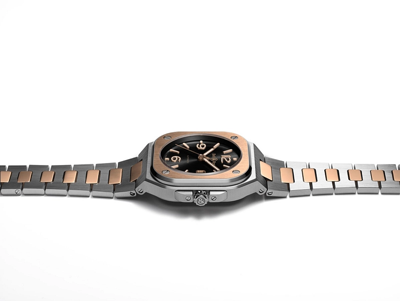 Bell &amp; Ross BR 05 Thép Đen &amp; Vàng BR05A-BL-STPG/SSG
