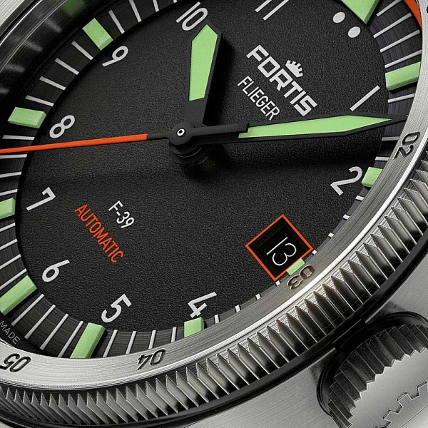 Đồng hồ Fortis Flieger F-39 tự động trên dây đeo phi công F4220006