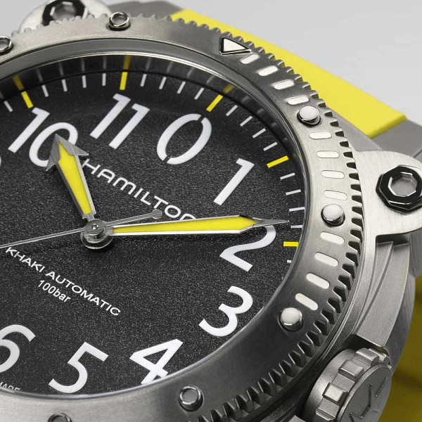 Hamilton Khaki Navy BeLOWZERO Tự động Titanium H78535380