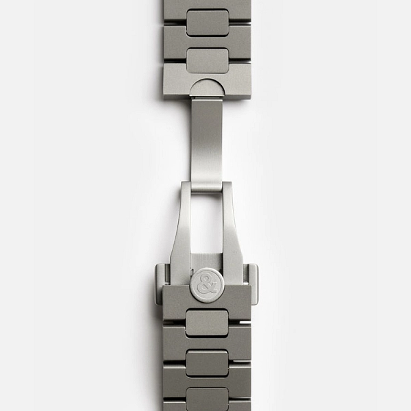 Bell &amp; Ross BR-X5 Titanium Đen BRX5R-BL-TI/STI