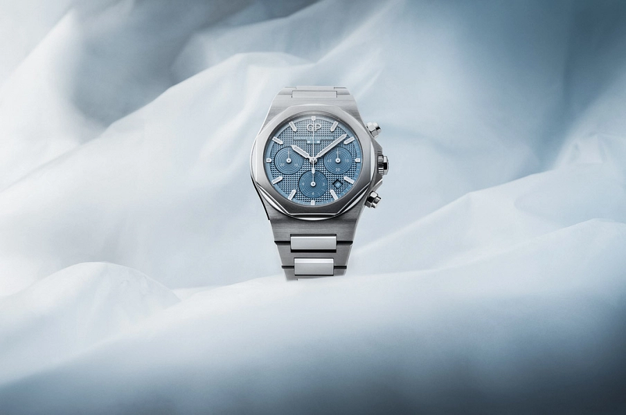 Girard-Perregaux Laureato Chronograph Mặt số xanh băng giá 81020-11-3370-1GM