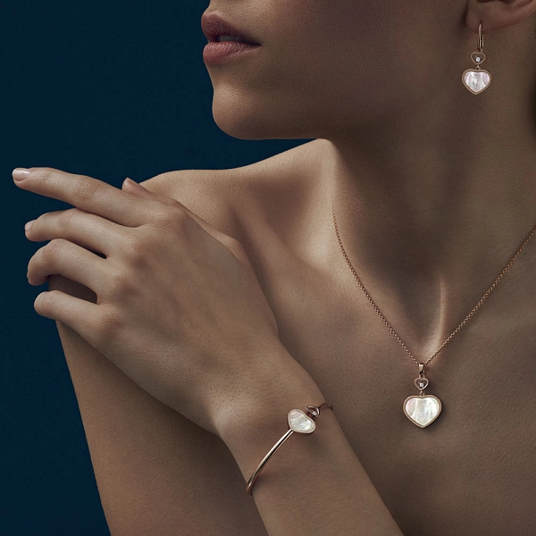 Vòng tai vàng Chopard Happy Hearts 837482-5310