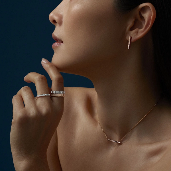 Nhẫn vàng Chopard Ice Cube 829834-1017