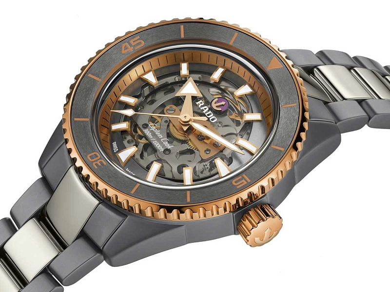 Rado Captain Cook Cao Cấp Gốm Skeleton R32148162