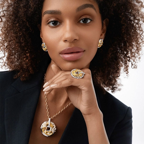 Vòng cổ Carrera Y Carrera New Shanghai Maxi Pave
