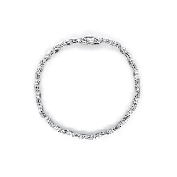 Vòng tay nữ vàng trắng đính pha lê Swarovski thanh lịch