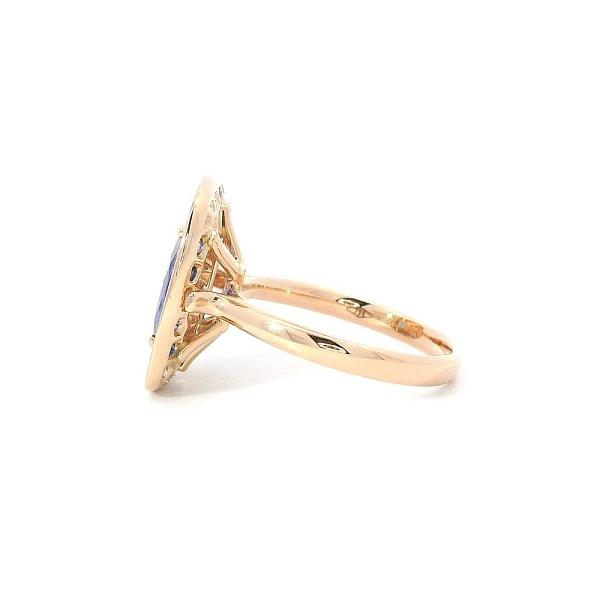 Sự hòa quyện sắc màu của tanzanit, sapphire và kim cương trong vàng hồng