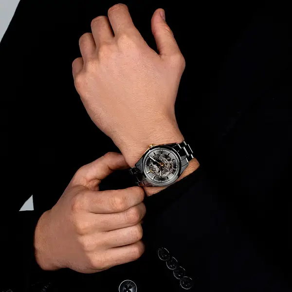 Rado HyperChrome Tự động R32021102