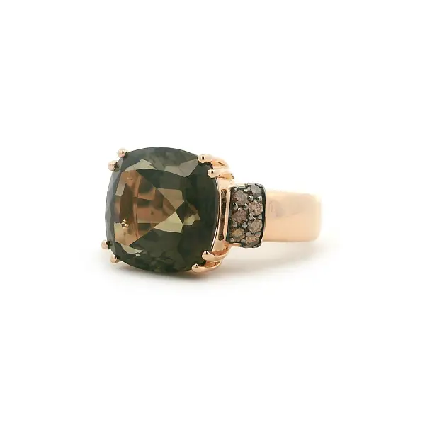Nhẫn vàng hồng với tourmaline xanh lá và kim cương nâu