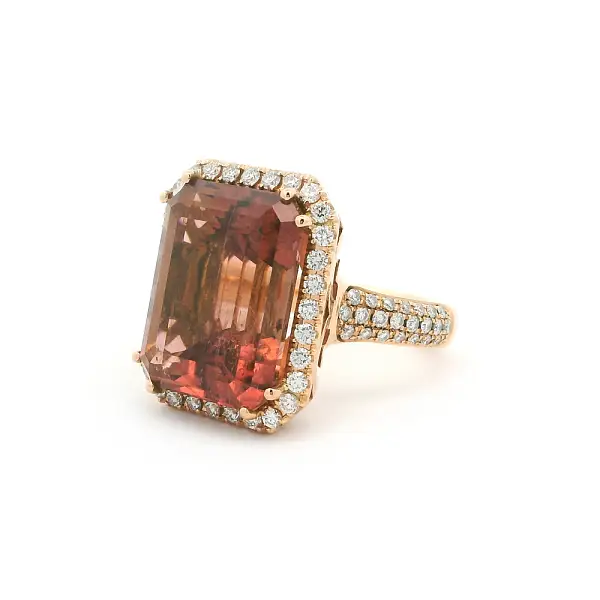 Nhẫn vàng hồng với tourmaline hồng và kim cương