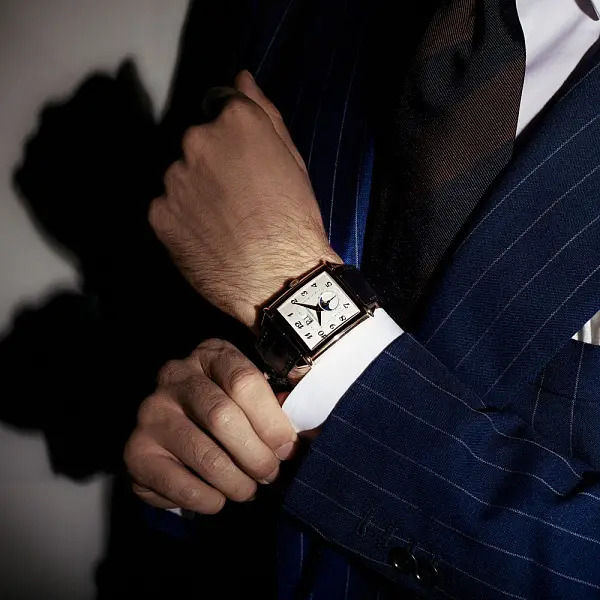 Đồng hồ cổ điển năm 1945, kích thước XXL, hiển thị ngày lớn và pha trăng 25882-11-121-BB6B