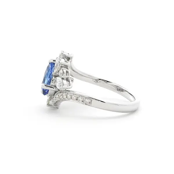 Nhẫn vàng trắng 18K đính đá Tanzanite và kim cương