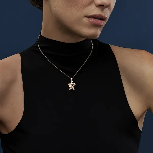 Vòng cổ Chopard Happy Diamonds hình rùa bằng vàng 79A187-5001