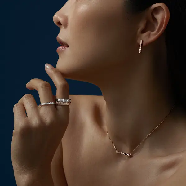 Nhẫn vàng Chopard Ice Cube 829834-1070