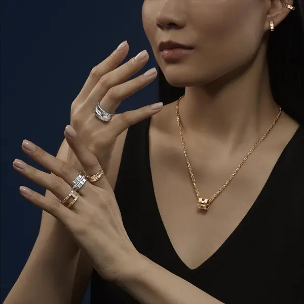 Nhẫn vàng Chopard Ice Cube 827006-5007