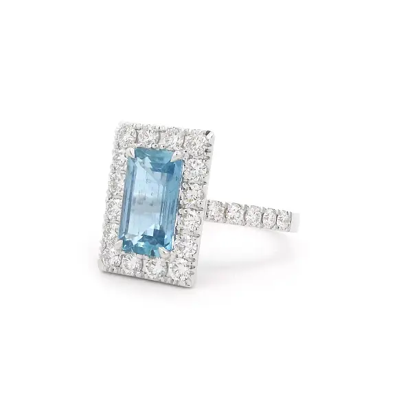 Nhẫn vàng trắng đính đá aquamarine và kim cương