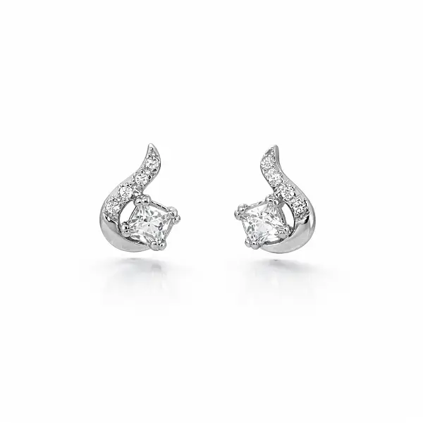 Khuyên tai với đá zircon lấp lánh trong thiết kế hiện đại