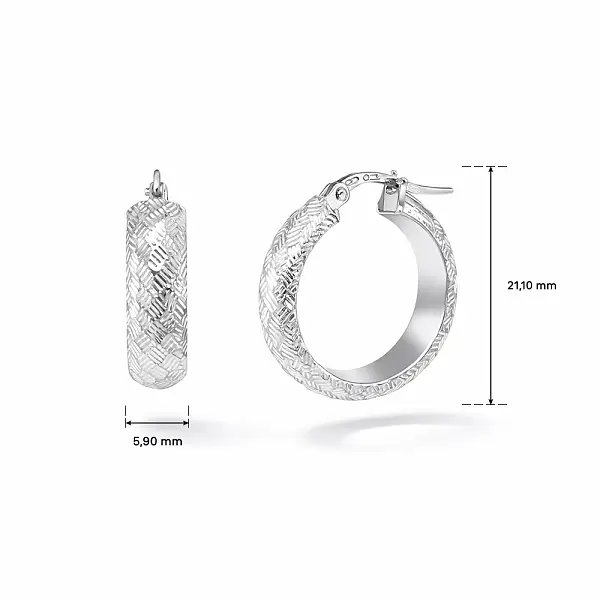 Bông tai vòng bằng vàng trắng với bề mặt chạm khắc