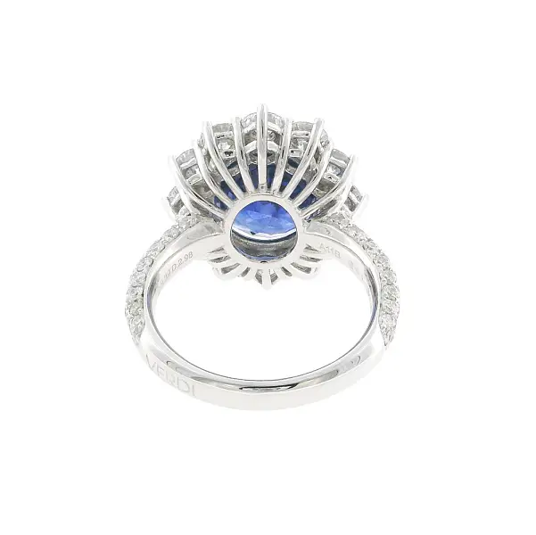 Nhẫn vàng đính sapphire và kim cương