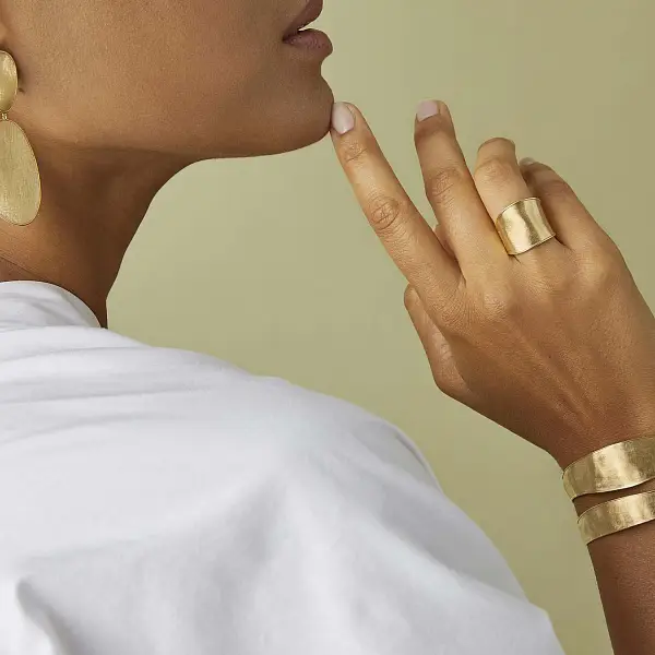 Nhẫn vàng Marco Bicego Lunaria AB551 Y 02