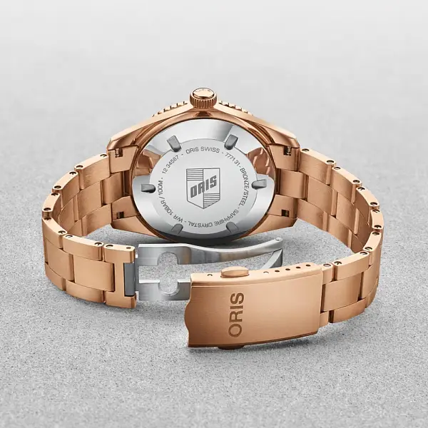 Oris Divers Sixty-Five Cotton Candy Sky Blue 01 733 7771 3155-07 8 19 15