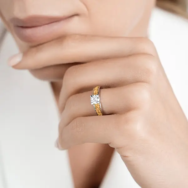 Nhẫn đính hôn Carrera y Carrera Belleza