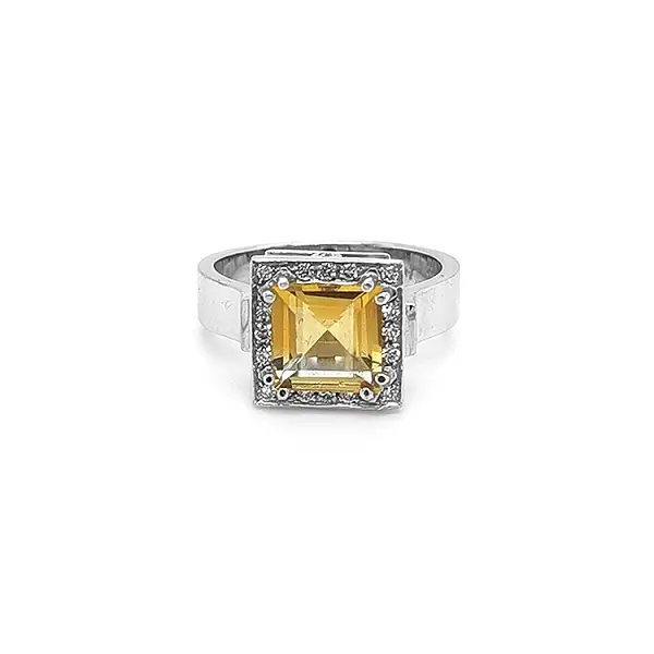 Nhẫn vàng đính đá citrine và kim cương