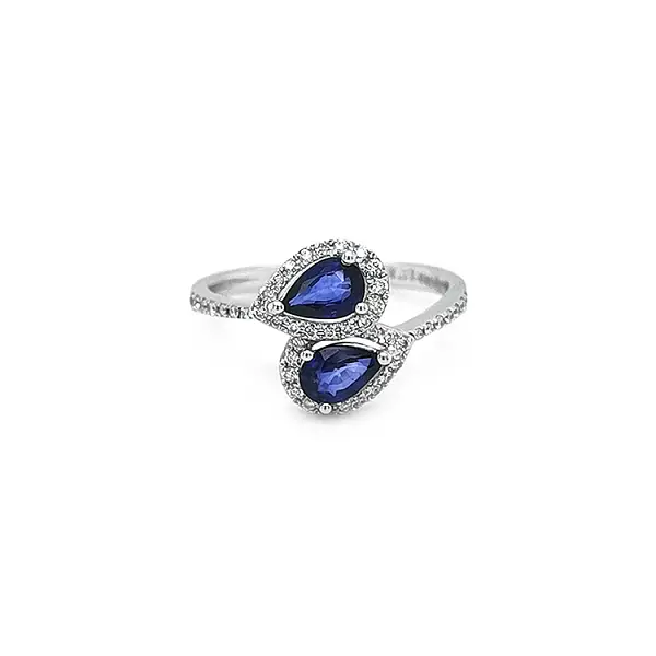 Nhẫn vàng đính sapphire và kim cương