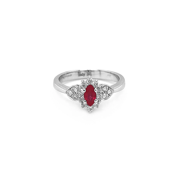 Nhẫn vàng đính ruby và kim cương