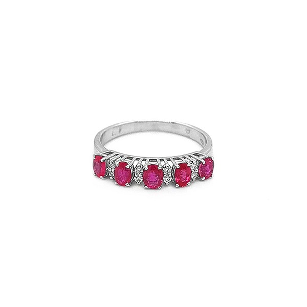 Nhẫn vàng đính ruby và kim cương