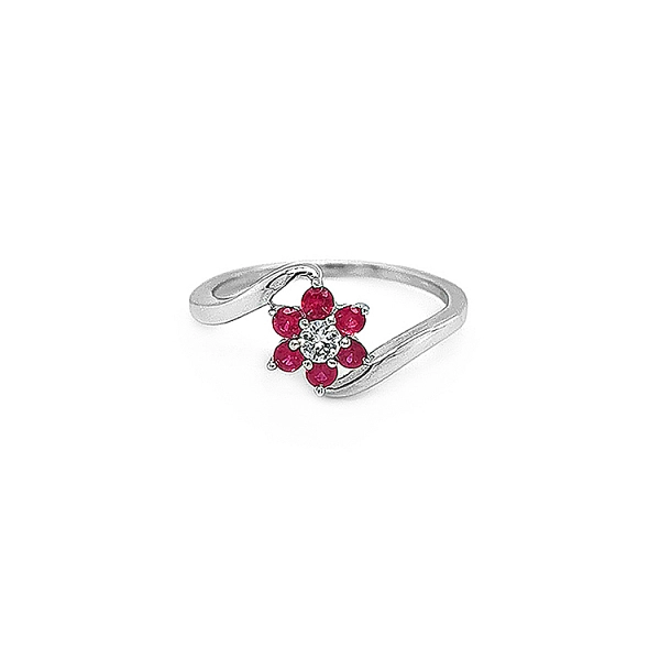 Nhẫn vàng đính ruby và kim cương