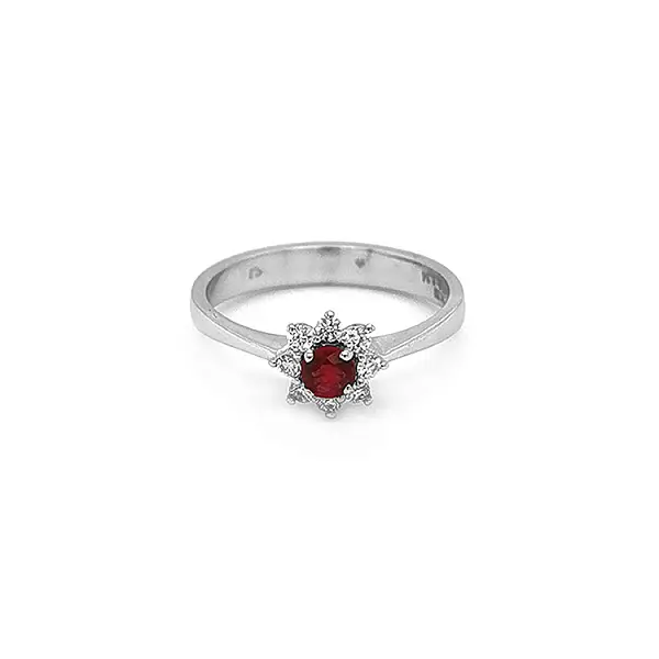 Nhẫn vàng đính ruby và kim cương
