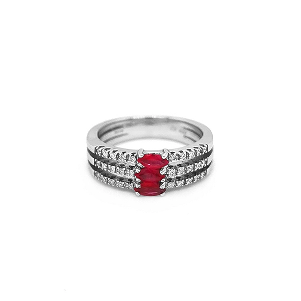 Nhẫn vàng đính ruby và kim cương