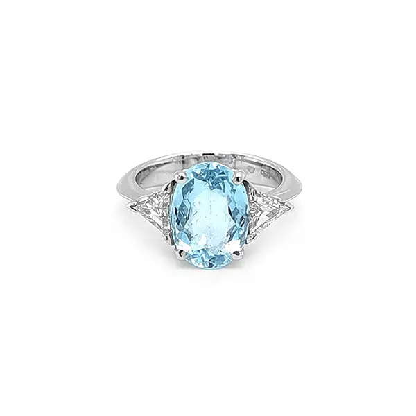 Nhẫn vàng đính đá aquamarine và kim cương